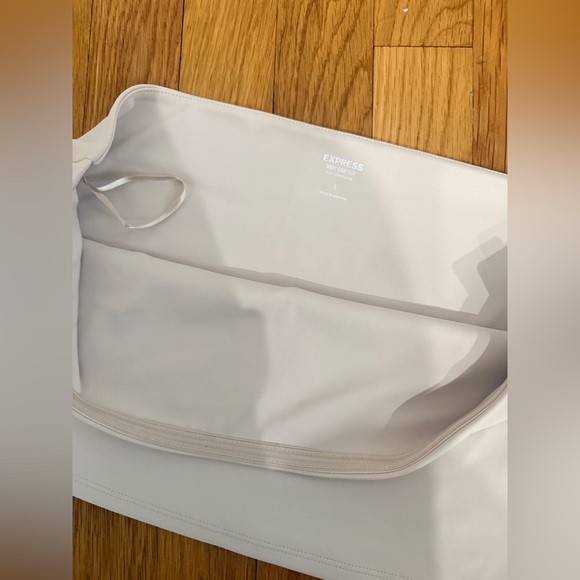 Express Body Contour Tube Top L – Strapless Nude Beige Seamless NWT - Picture 5 of 8